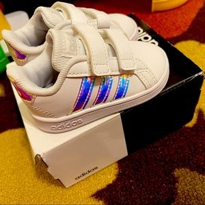 Adidas Grand Court 1 toddler shoes.